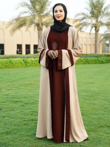 Wholesale Masha Crepe Dark Maroon Abaya With an Attached Cream Shrug In CEY