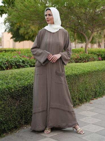 Wholesale Modest Dress with Weaving Yarn Work on the Front and Pocket in Brown