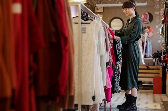 Common Mistakes to Avoid When Buying Abaya Wholesale