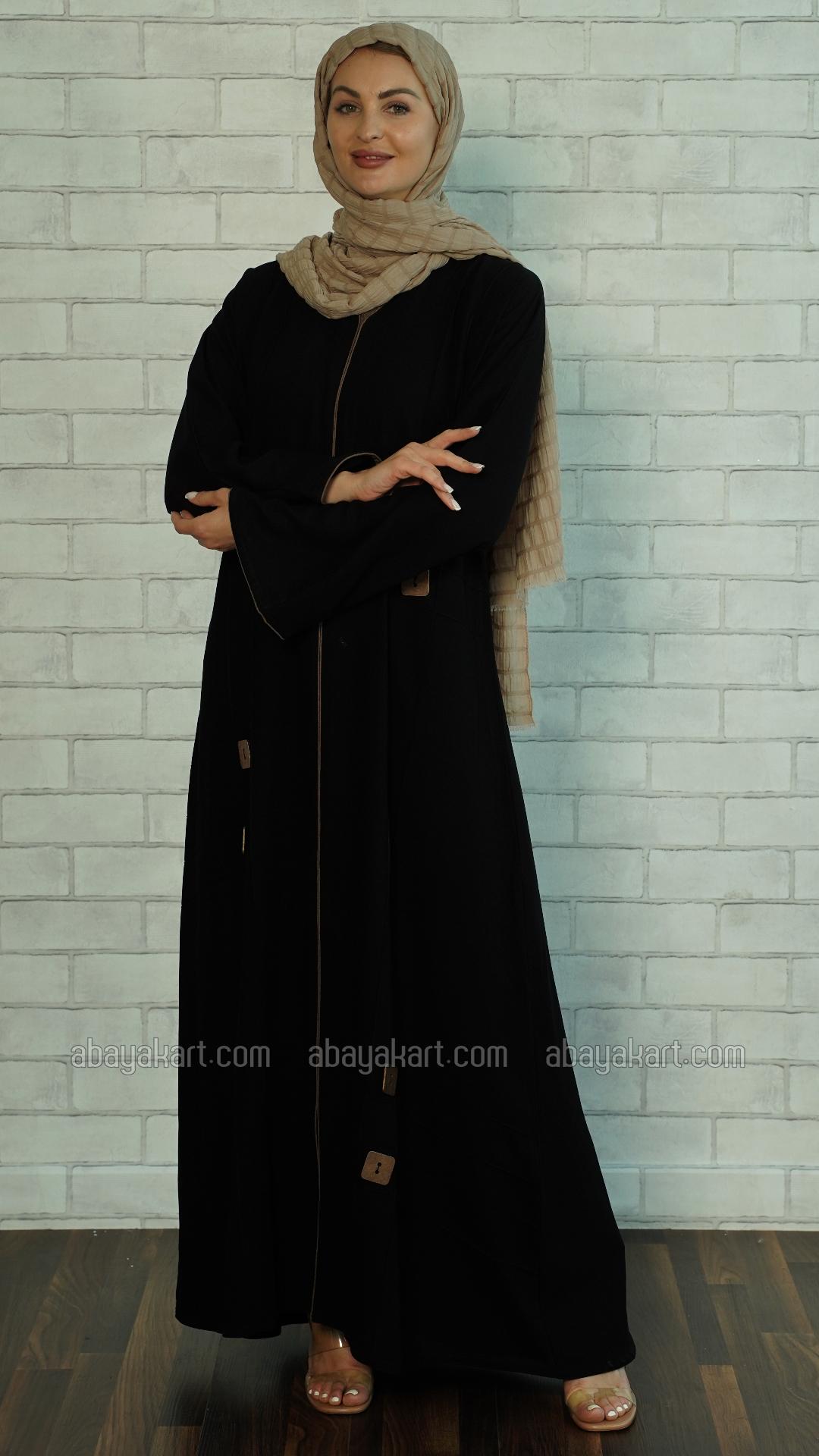 Wholesale Elegant Abaya with a Show Button on the Front in Black