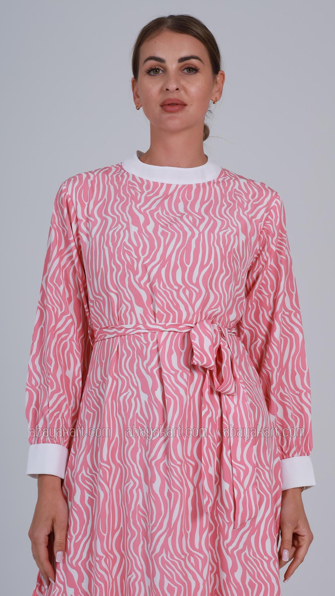 Wholesale Modest Dress with a Belt in Rose and White