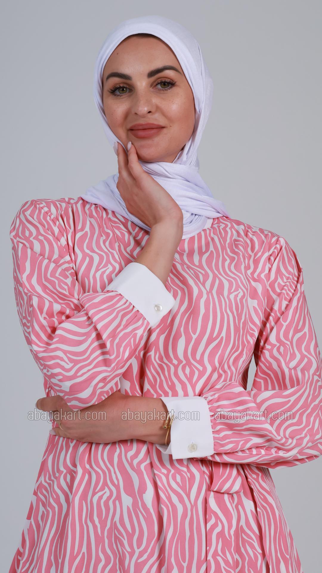 Wholesale Modest Dress with a Belt in Rose and White