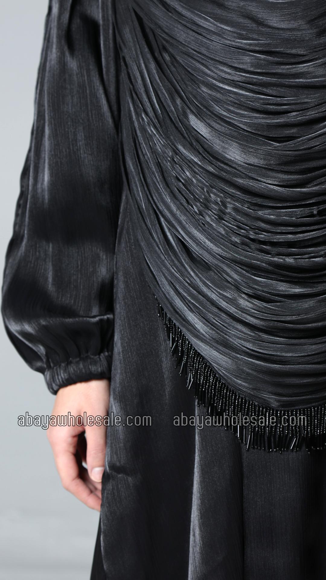 Wholesale Elegant Black Abaya with Cowl Neck
