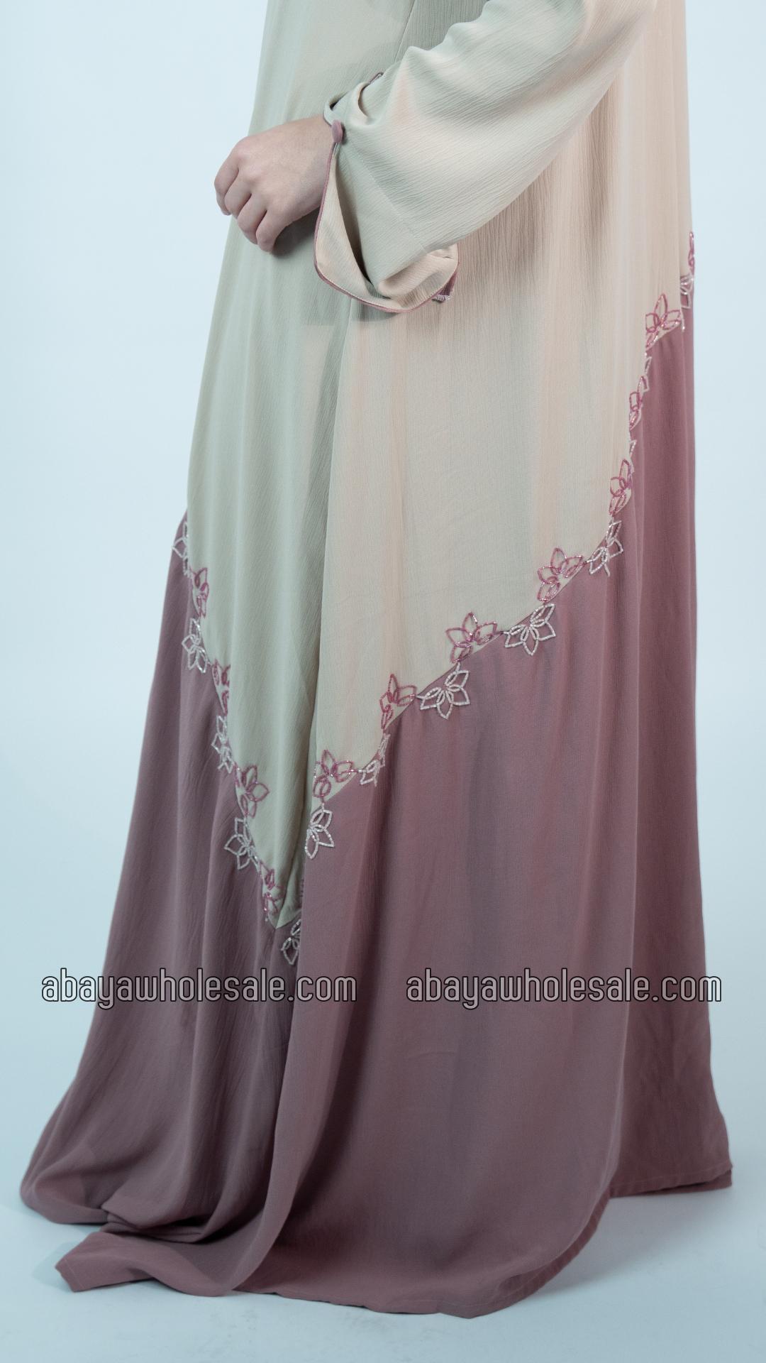 Wholesale Stylish FloralDesigned Front Open Abaya